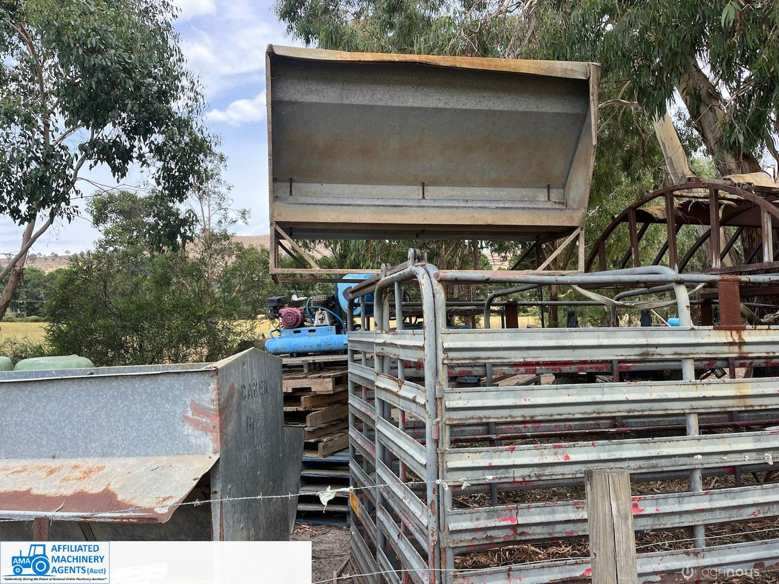 Sheep Lick Feeder (No.4)