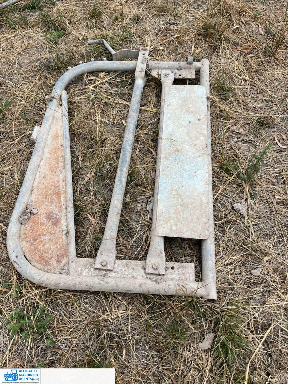 Calf/Sheep Head Bale