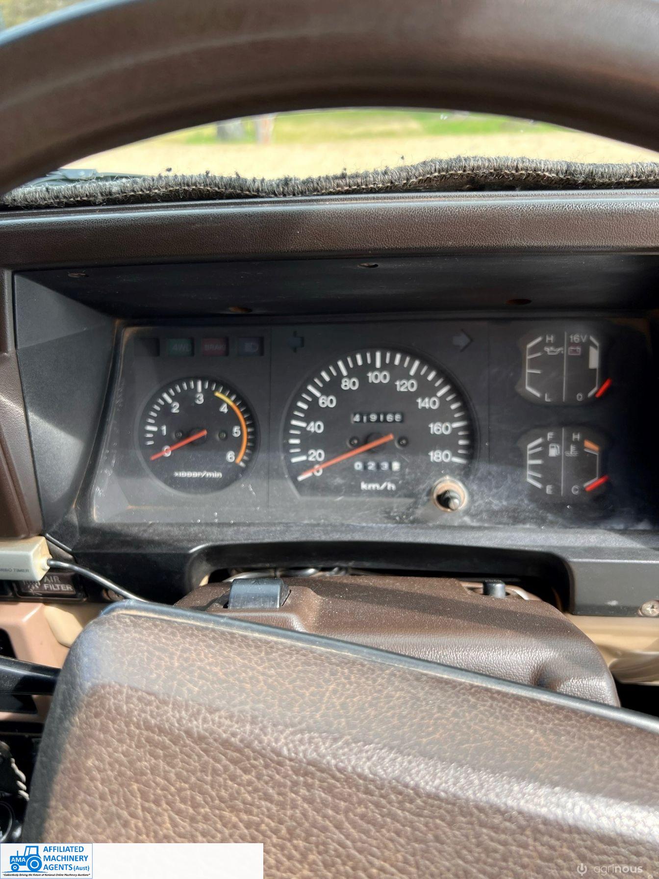 1987 Toyota Landcruiser 4x4 Tray - photo 10