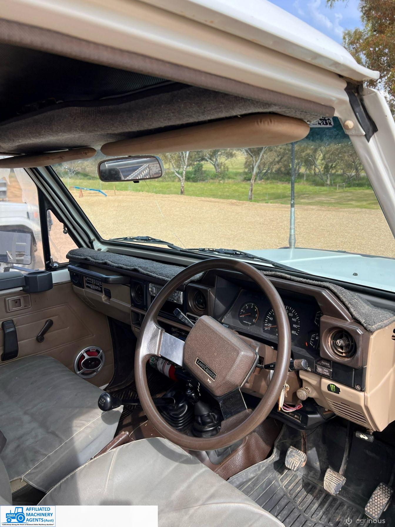 1987 Toyota Landcruiser 4x4 Tray - photo 9