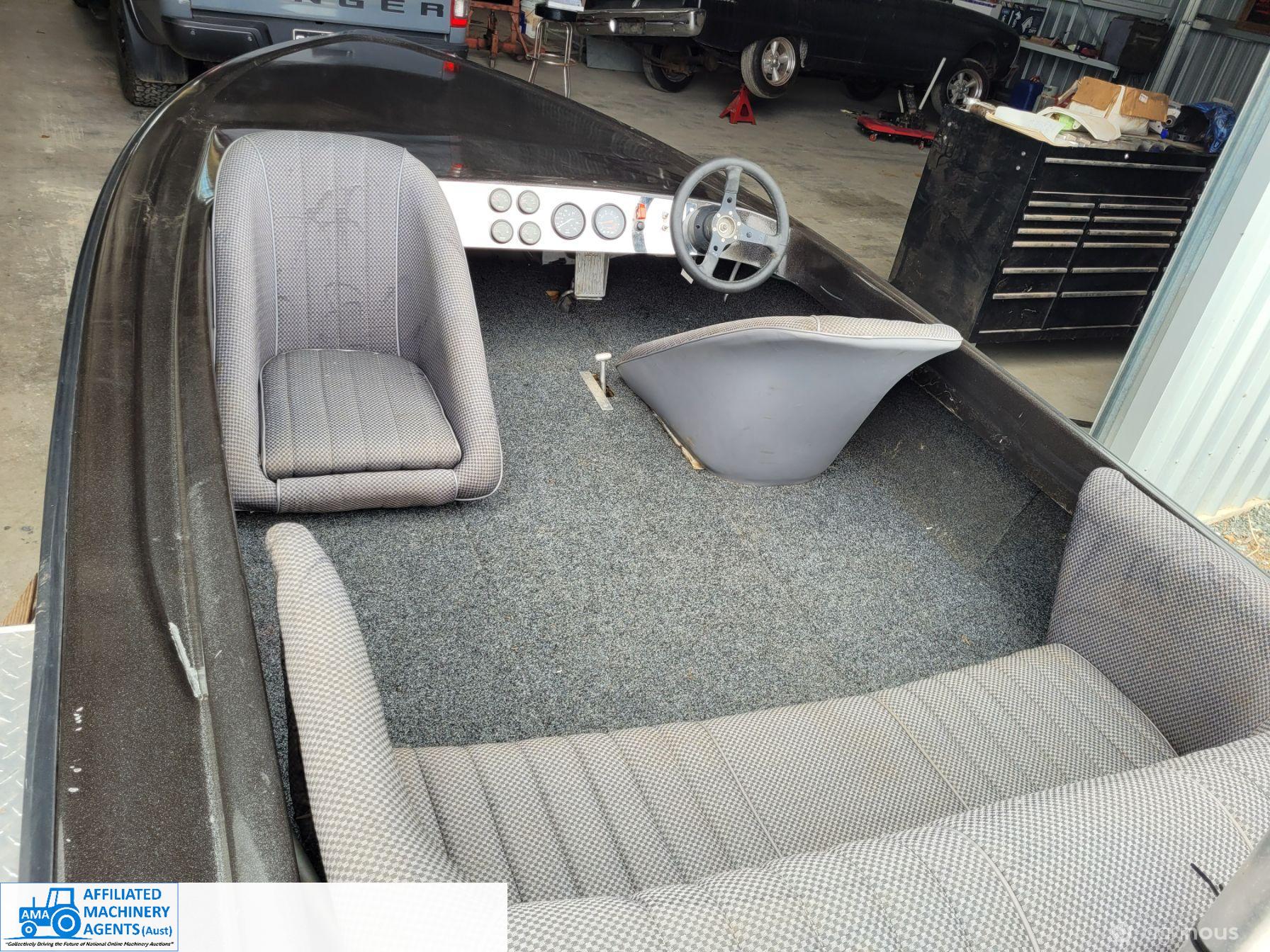 "Attitude" 19ft St Stevens Racing Ski Boat - photo 28