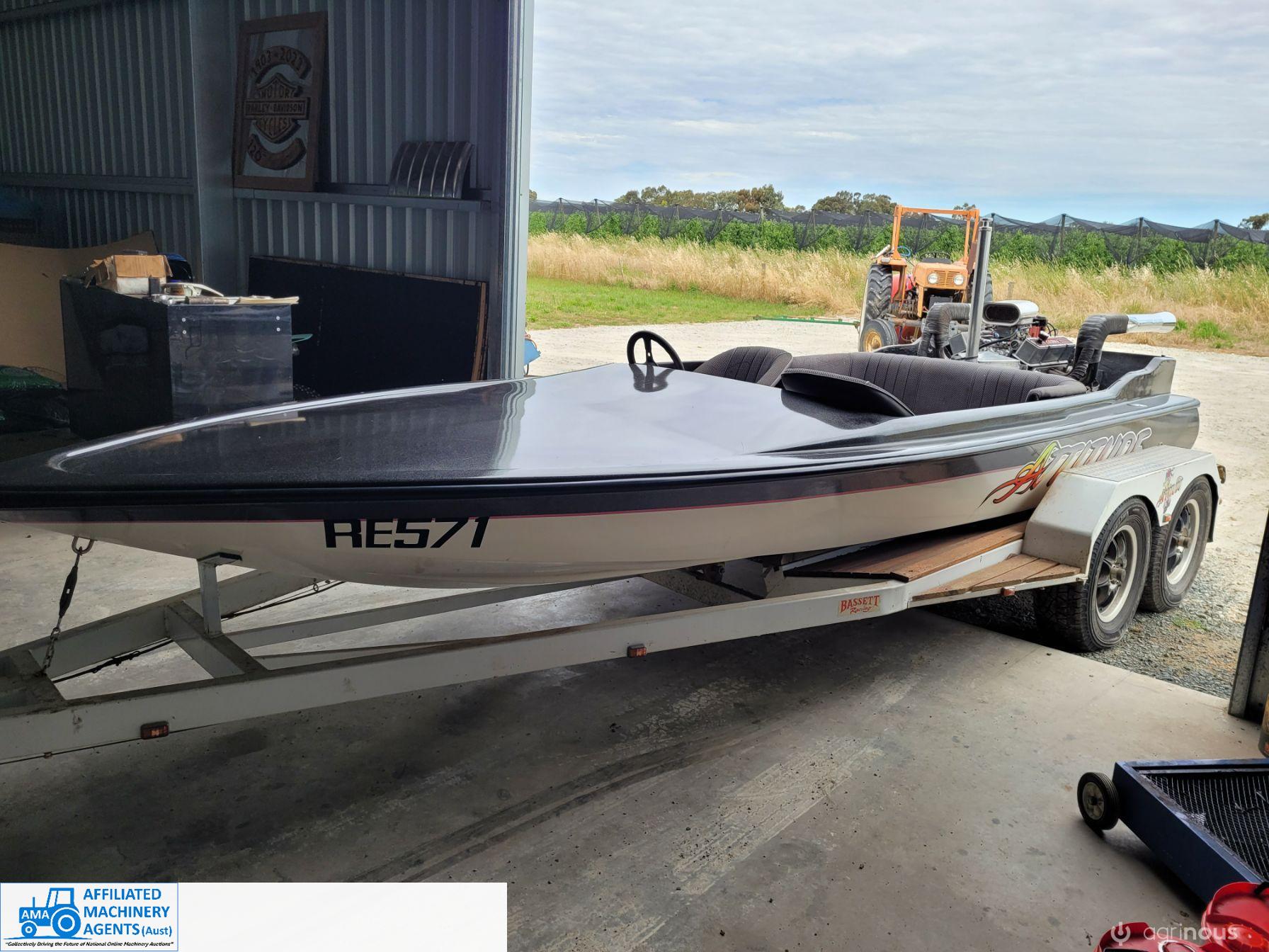 "Attitude" 19ft St Stevens Racing Ski Boat - photo 5