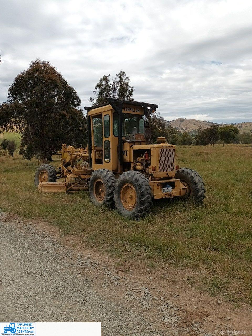 Cat 112E Road Grader - photo 3