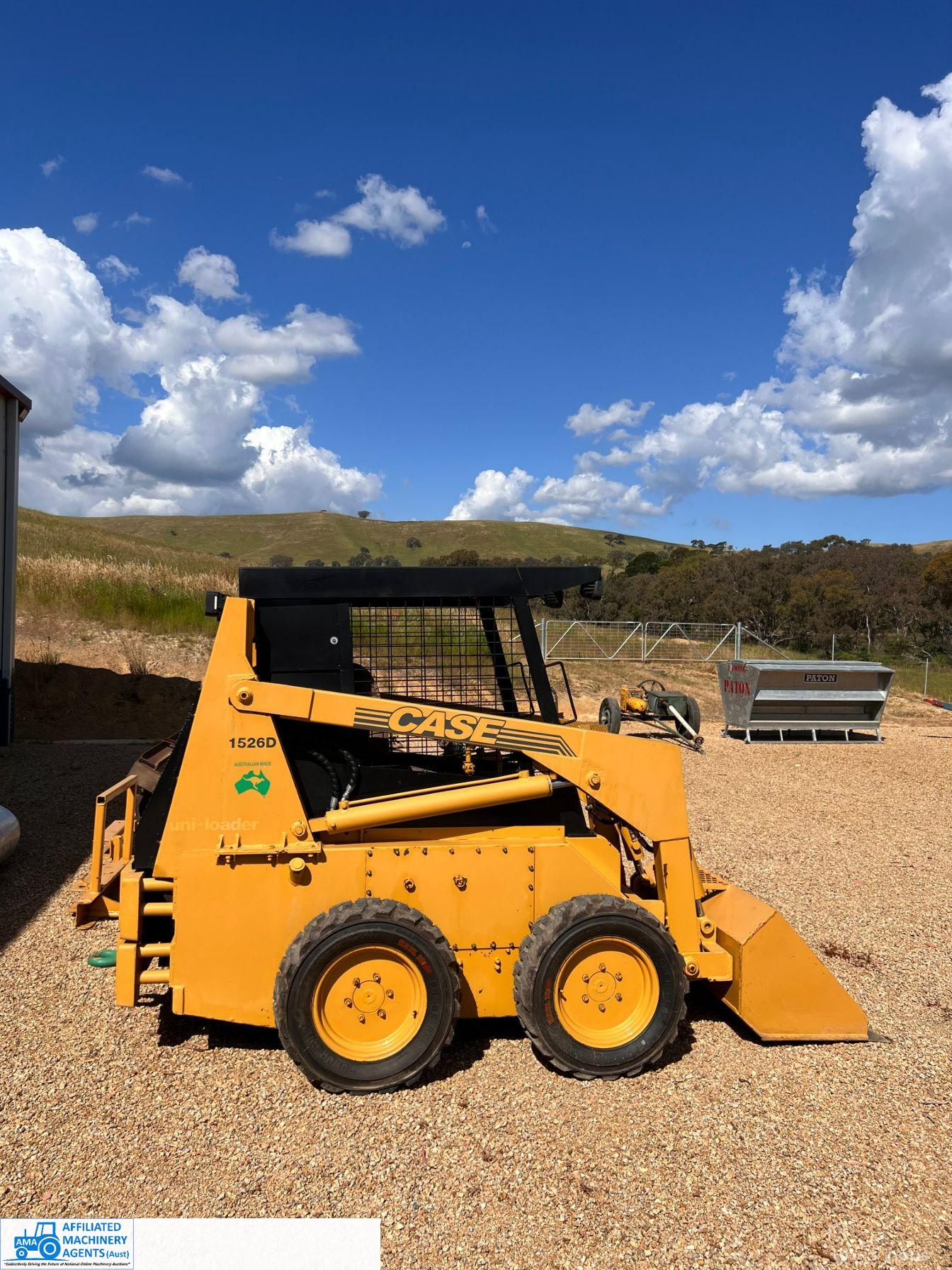 Case 1526 Skid Steer - photo 2