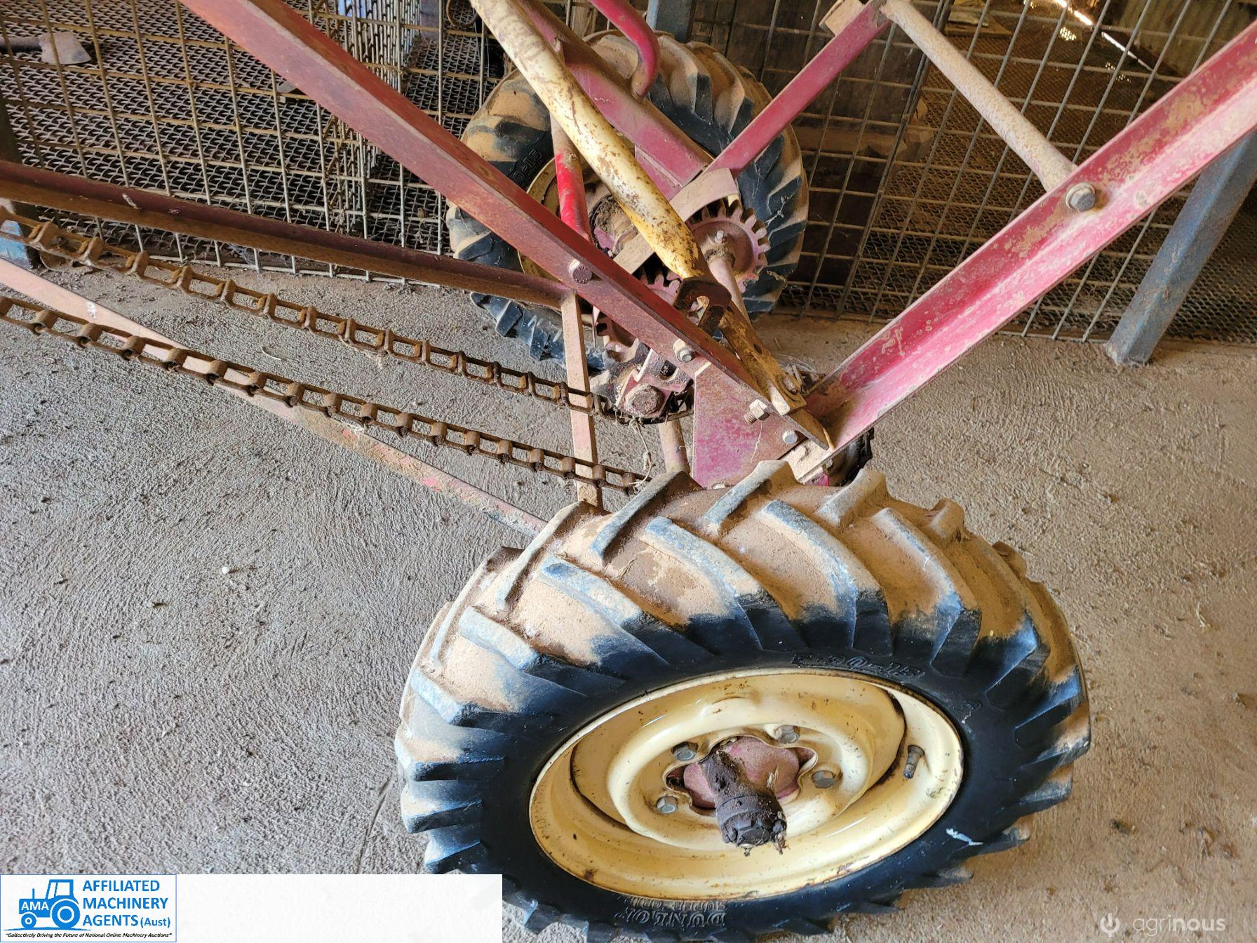 New Holland A-471 Bale Loader - photo 6