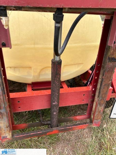 2000 Litre HARDI spray unit - photo 8