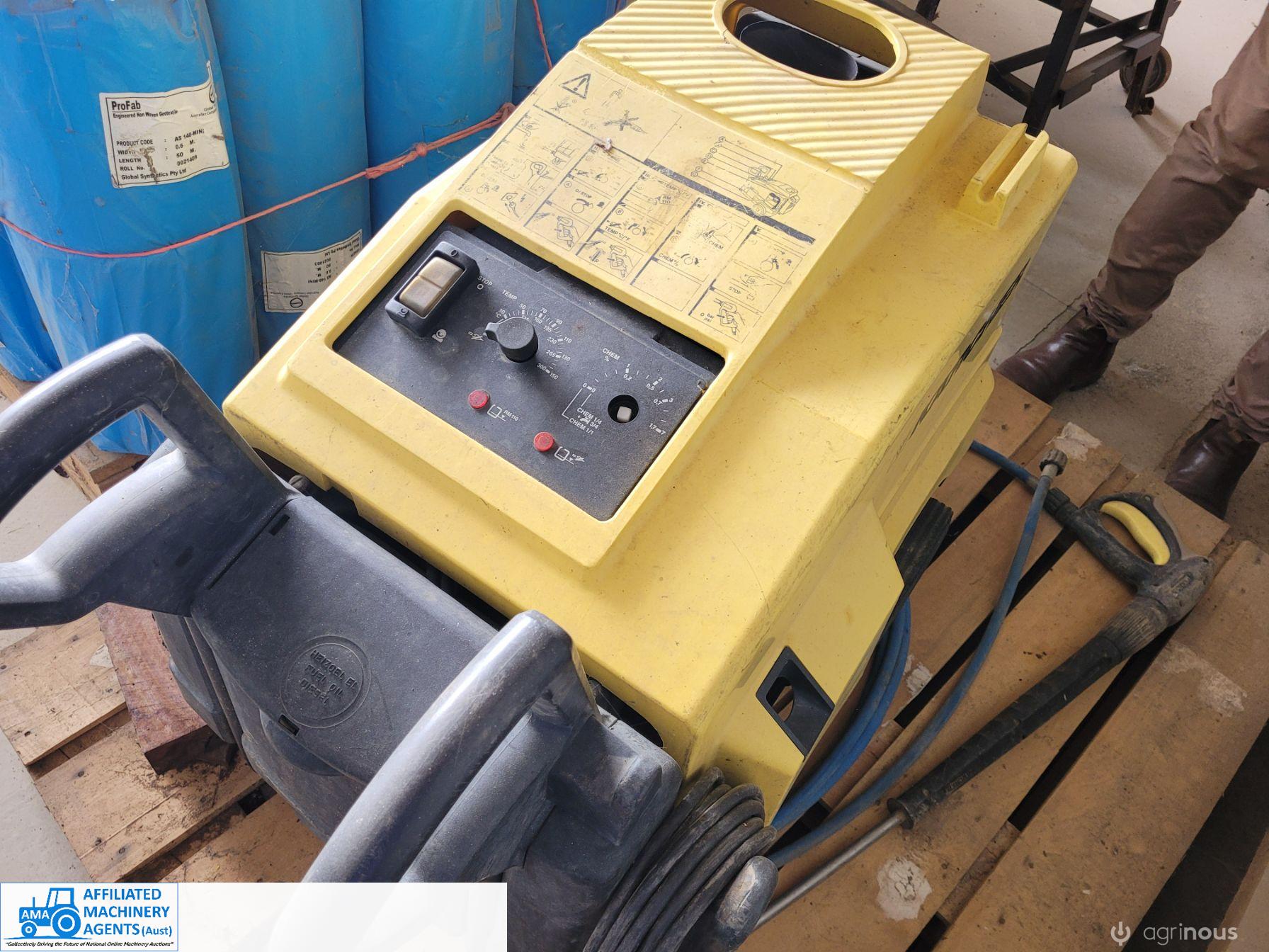 Karcher Steam Cleaner - photo 5