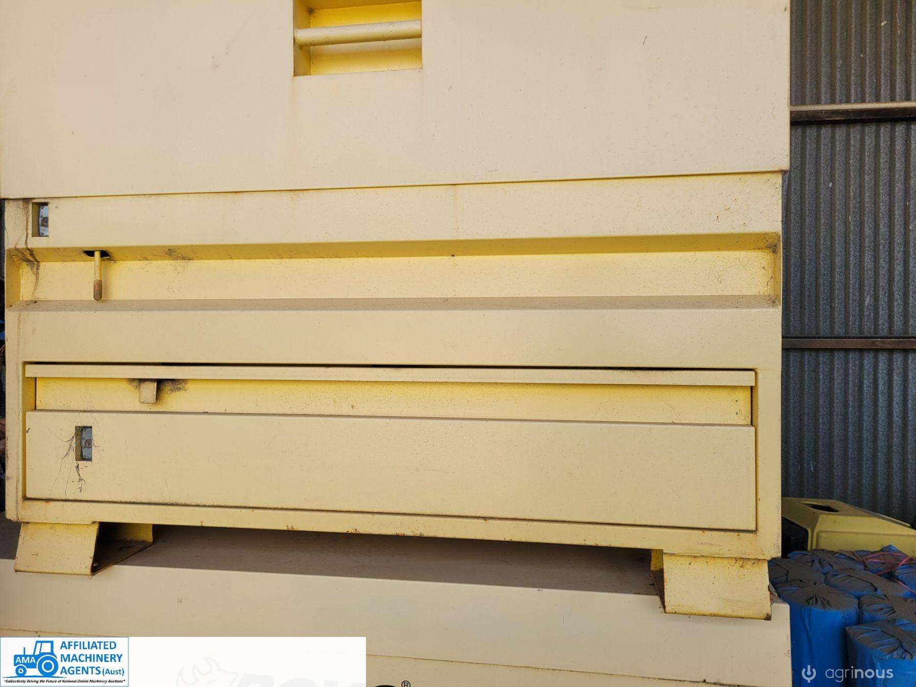 Boxo Lockable 'Site Safe' Tool Box 740W x 1200L X 1170H - photo 4