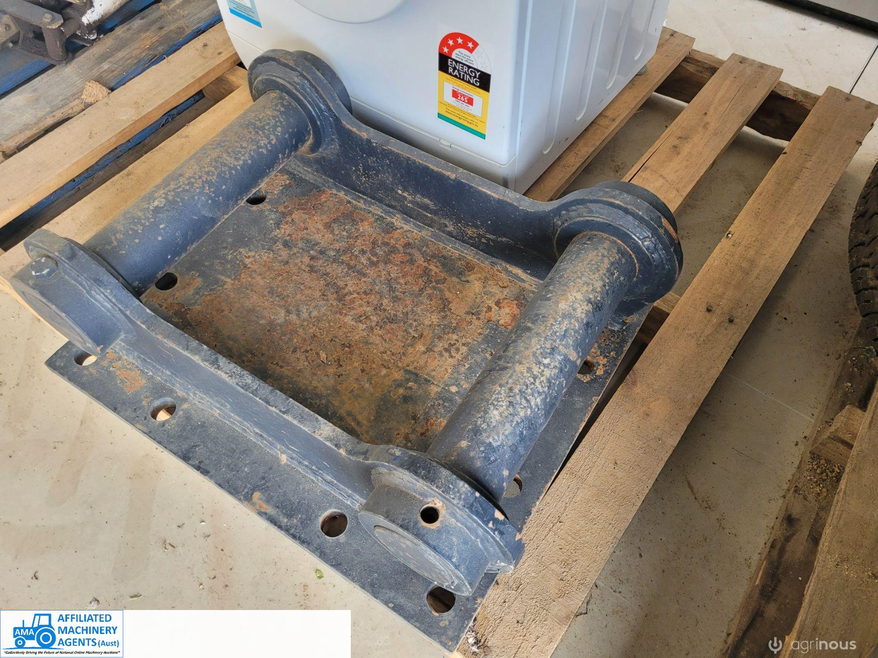 New Head Bracket for 30 ton Excavator