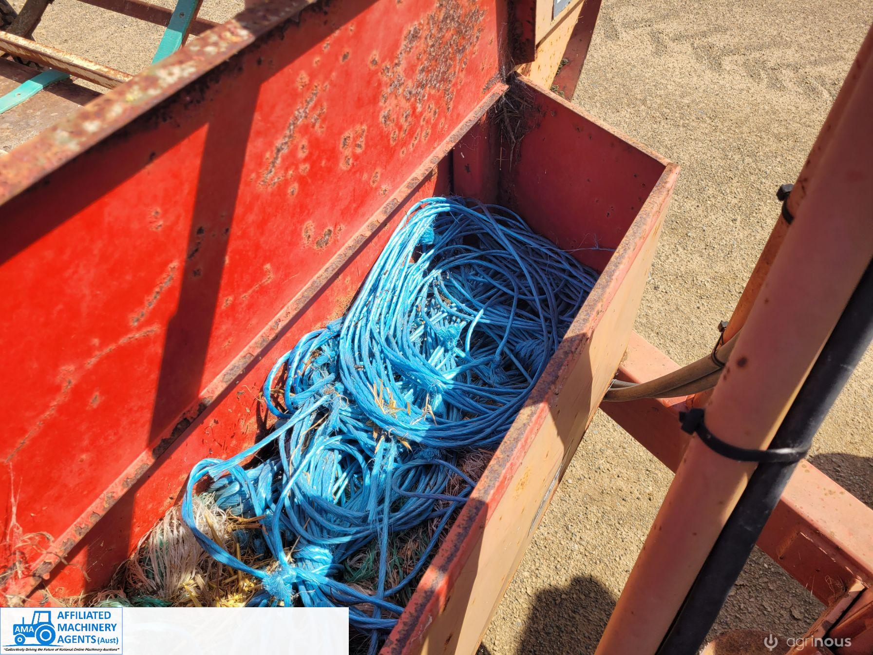 Easy Feeder Hay Wagon - photo 6
