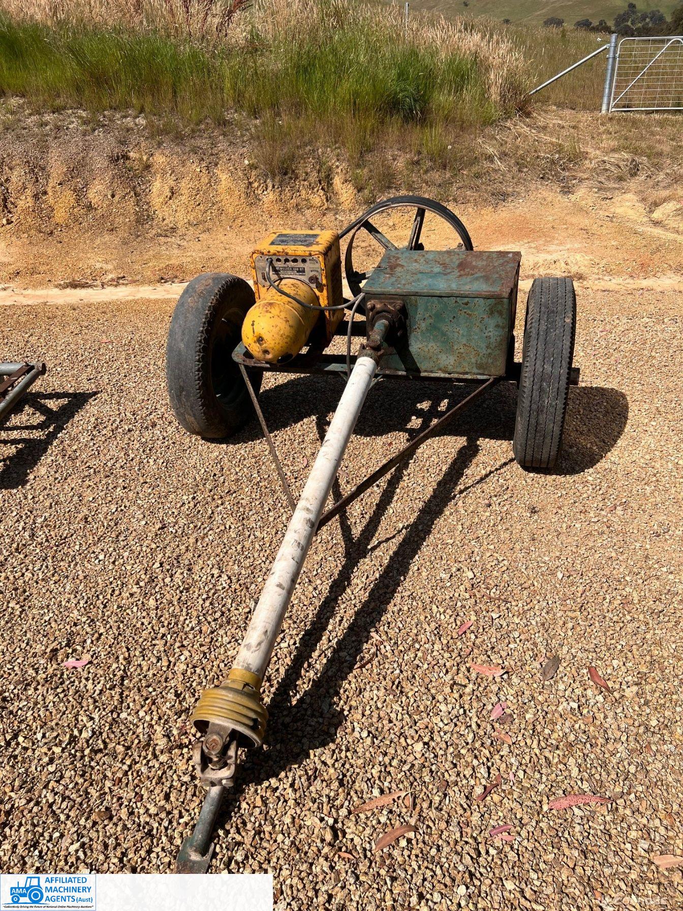 Lincoln PTO Trailing Welder - photo 3