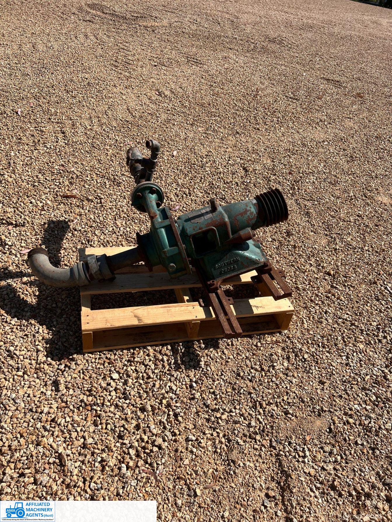 Southern Cross Water Pump - photo 2