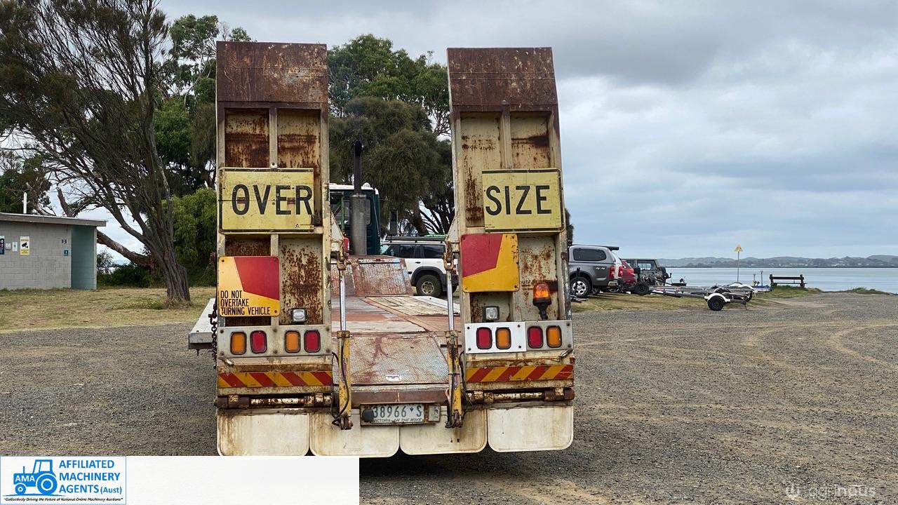 Low Loader Trailer - with Hydraulic rams - ( Trailer ONLY ) - photo 3