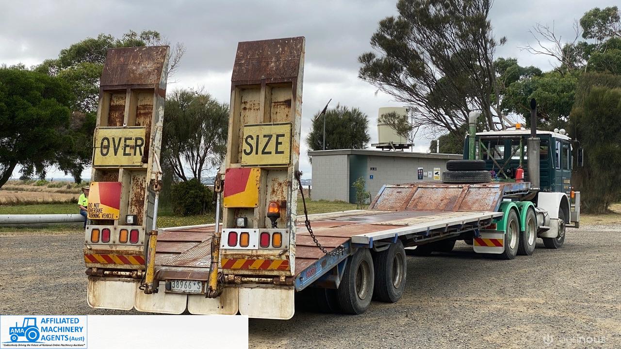 Low Loader Trailer - with Hydraulic rams - ( Trailer ONLY ) - photo 2
