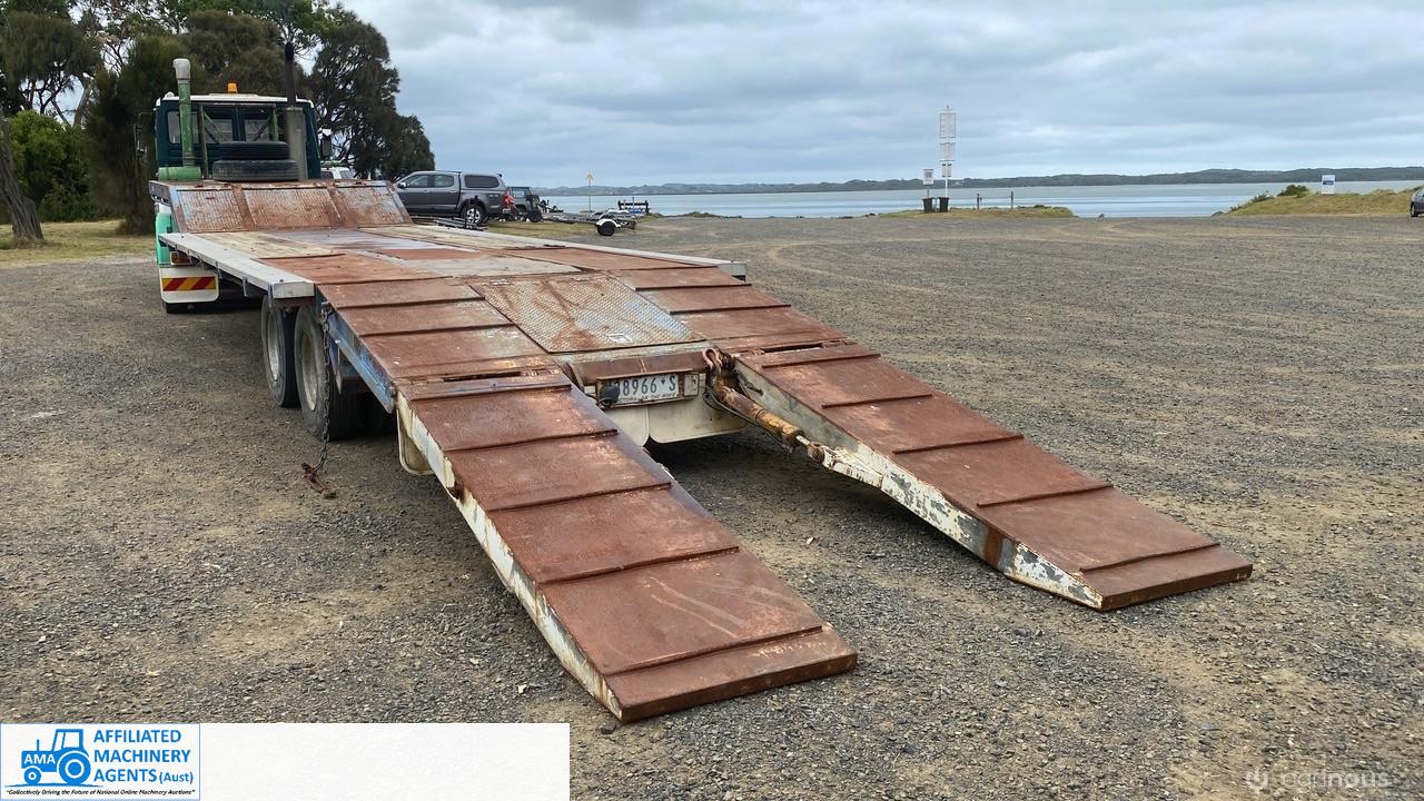 Low Loader Trailer - with Hydraulic rams - ( Trailer ONLY ) - photo 5