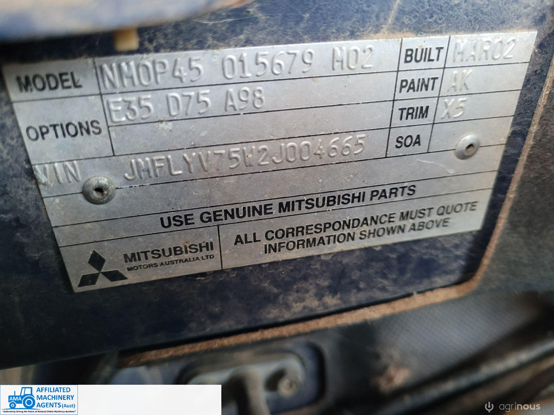 2002 Pajero Exceed V6 Wagon - photo 13