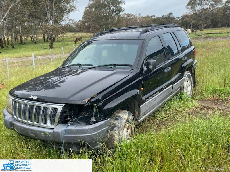 Jeep Grand Cherokee Loredo - photo 4