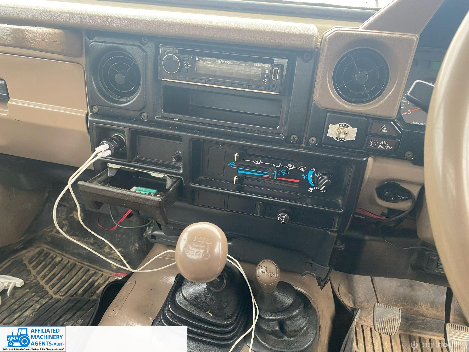 Toyota HZJ75 Landcruiser - photo 14