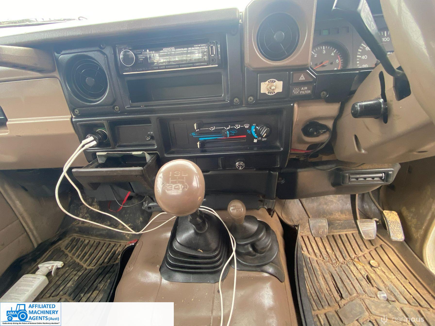 Toyota HZJ75 Landcruiser - photo 16