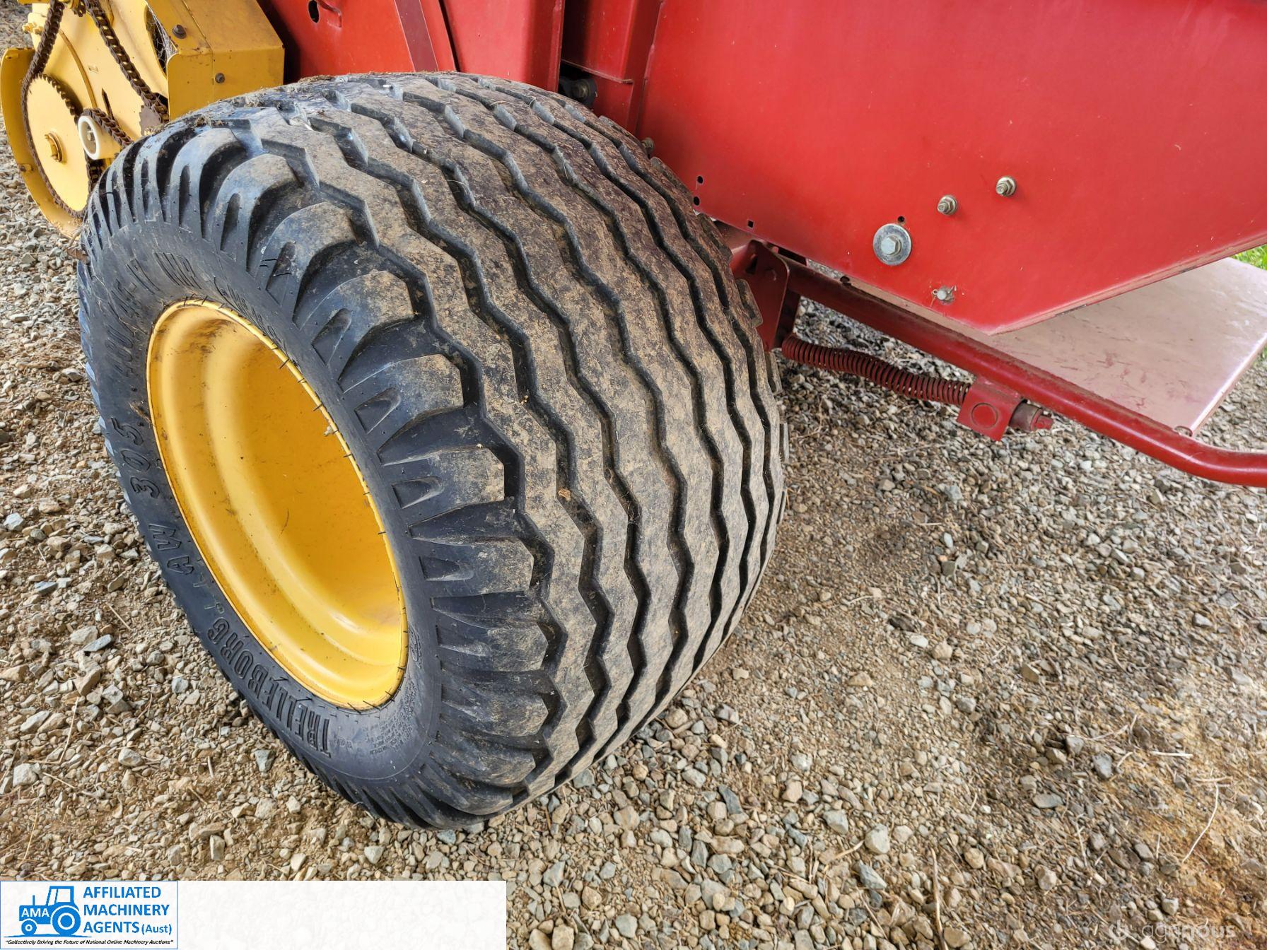 New Holland BR 780 Round Baler - photo 3