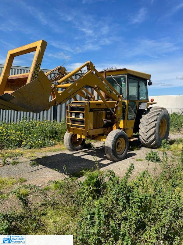 Chamberlain 3380 Front End Loader Tractor