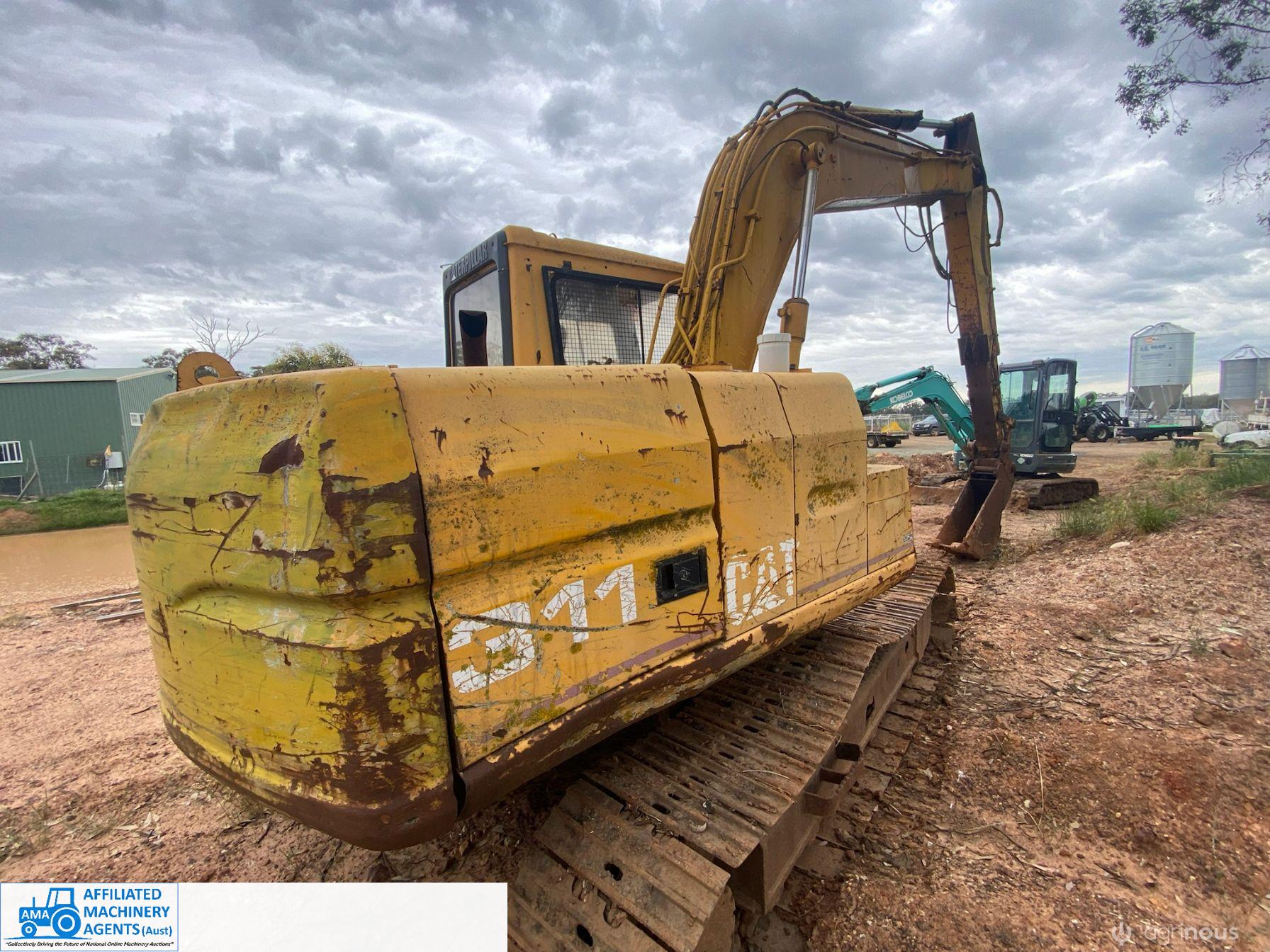 Cat 311 Excavator - photo 2