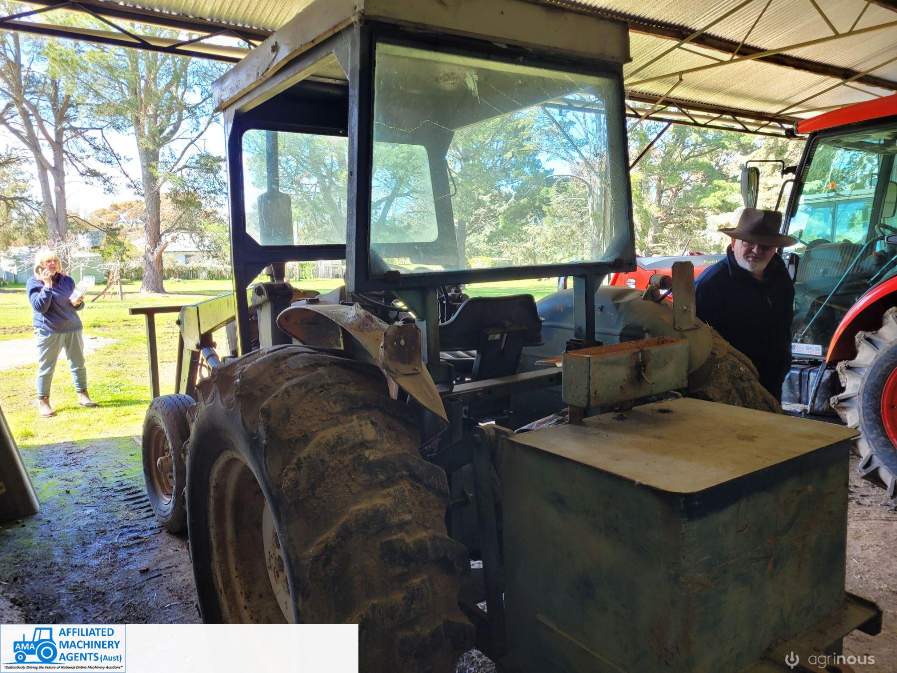 Ford 4000 Industrial Loader - photo 5