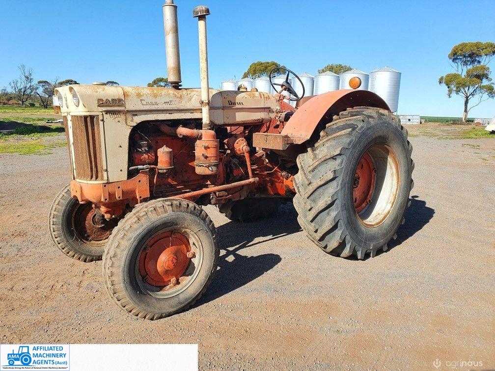 1959 Case 800 (Model 802B) 54Hp Tractor