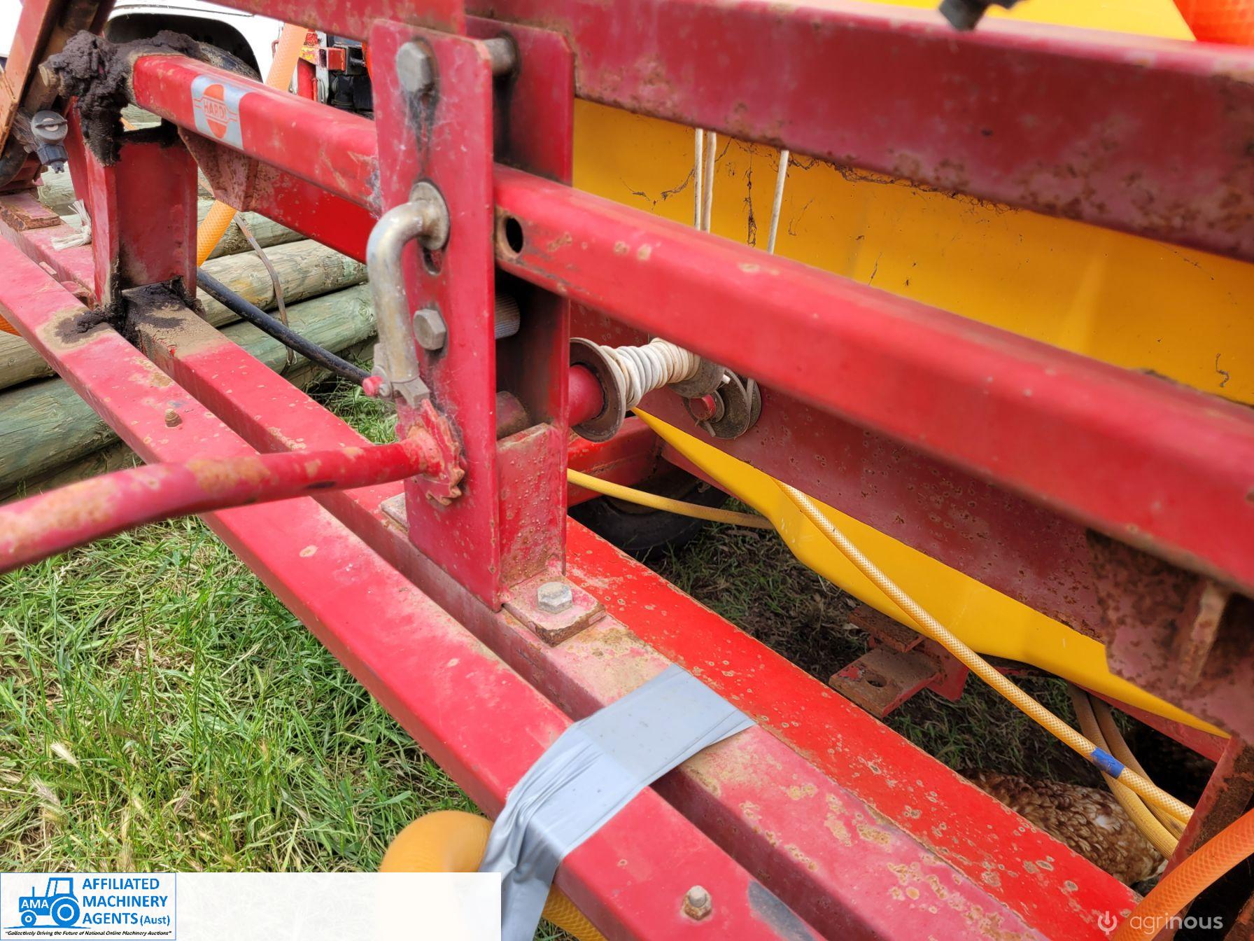 Hardi 12m Trailing Boom Spray - photo 6