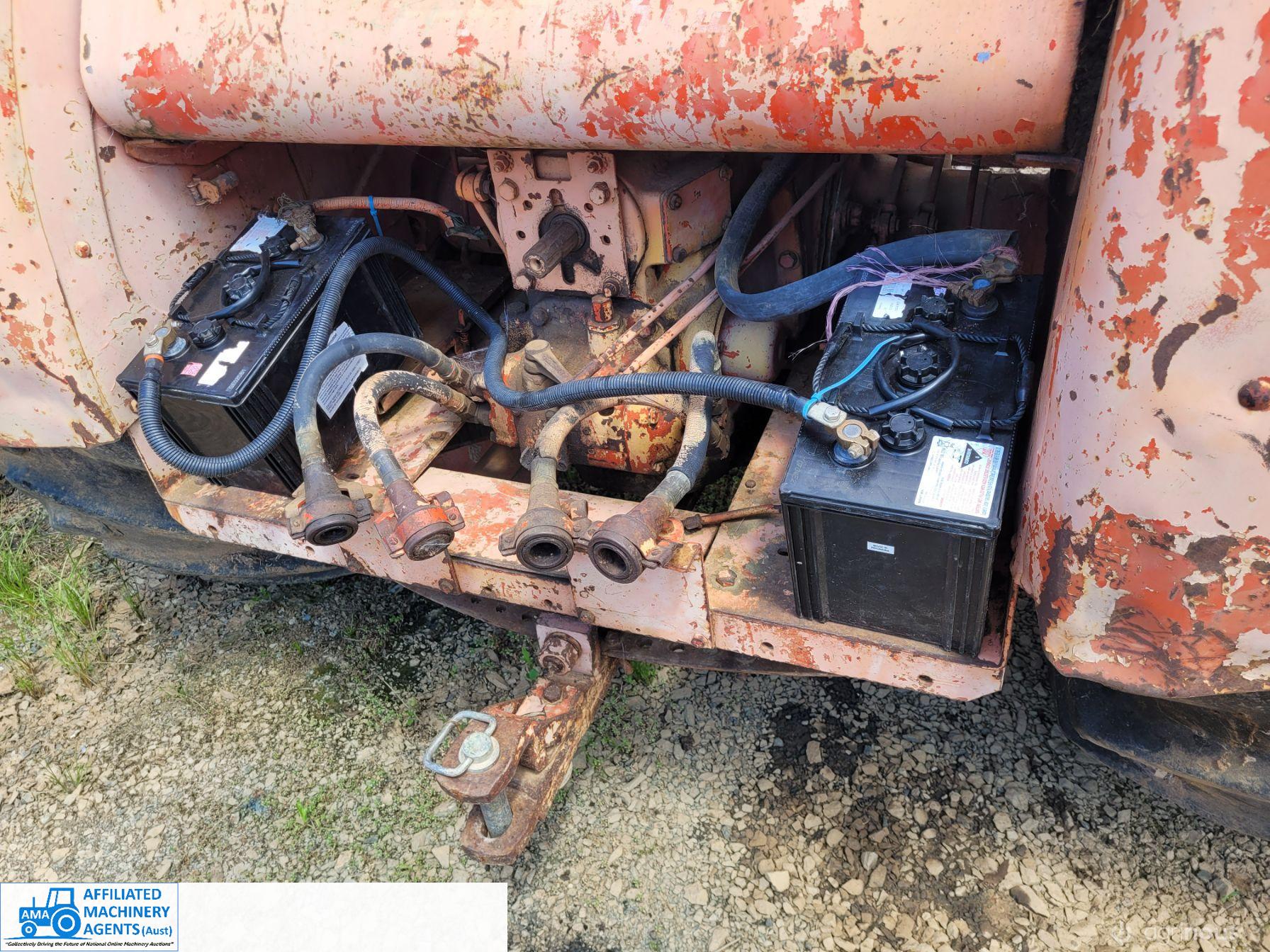 Case 930 Comfort King Tractor. - photo 2
