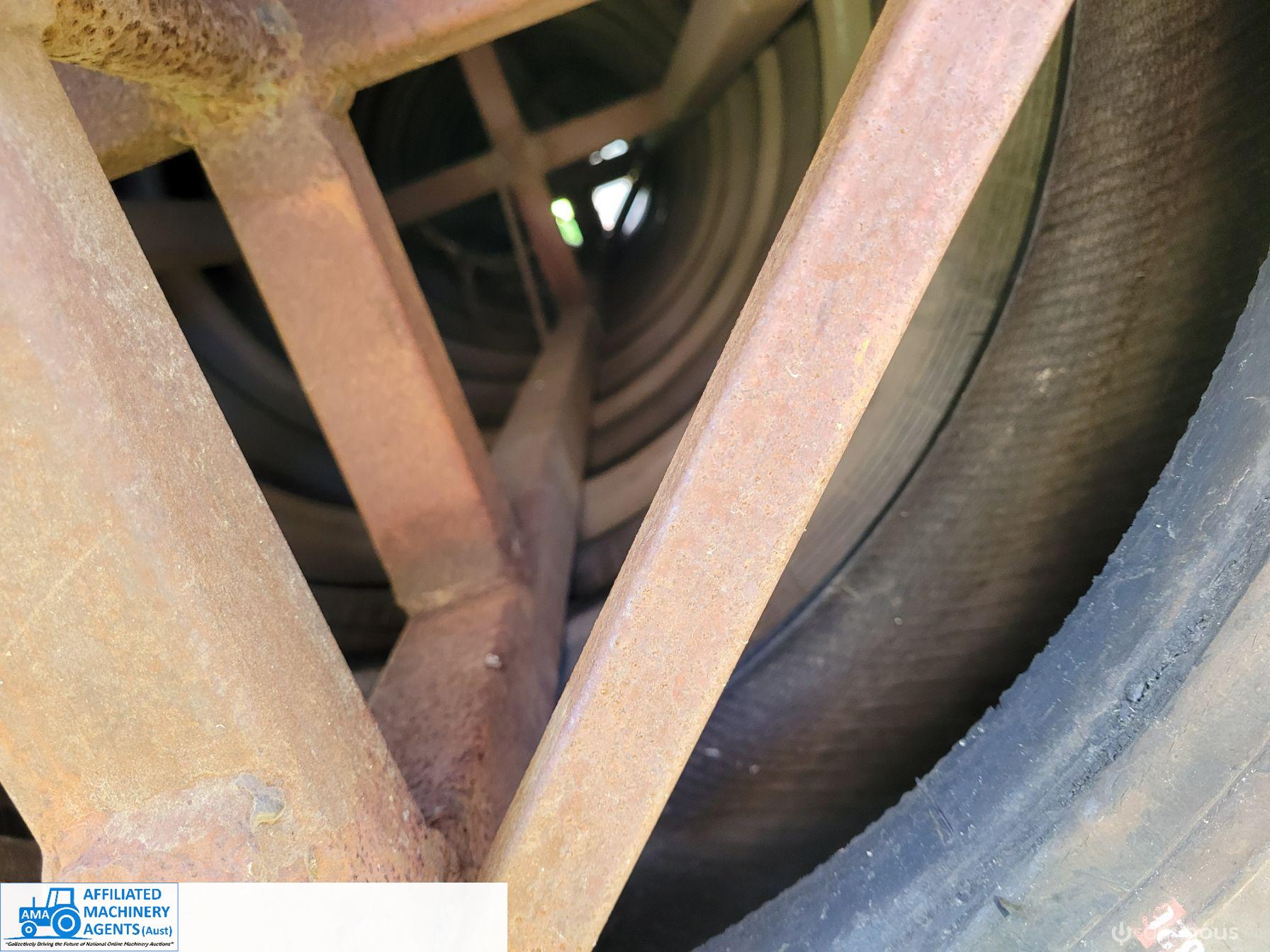 H/Duty Rubber Tyre Roller - photo 6