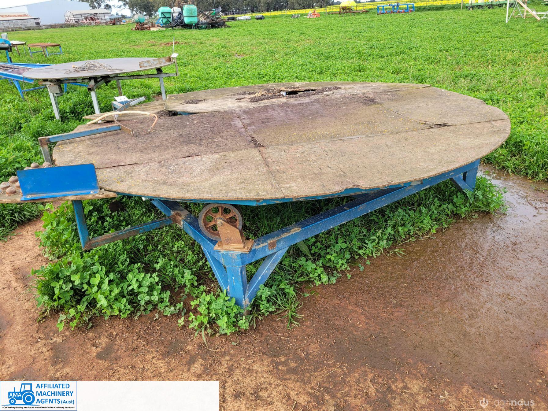 Rotating Round Box Table 3.1m - photo 4