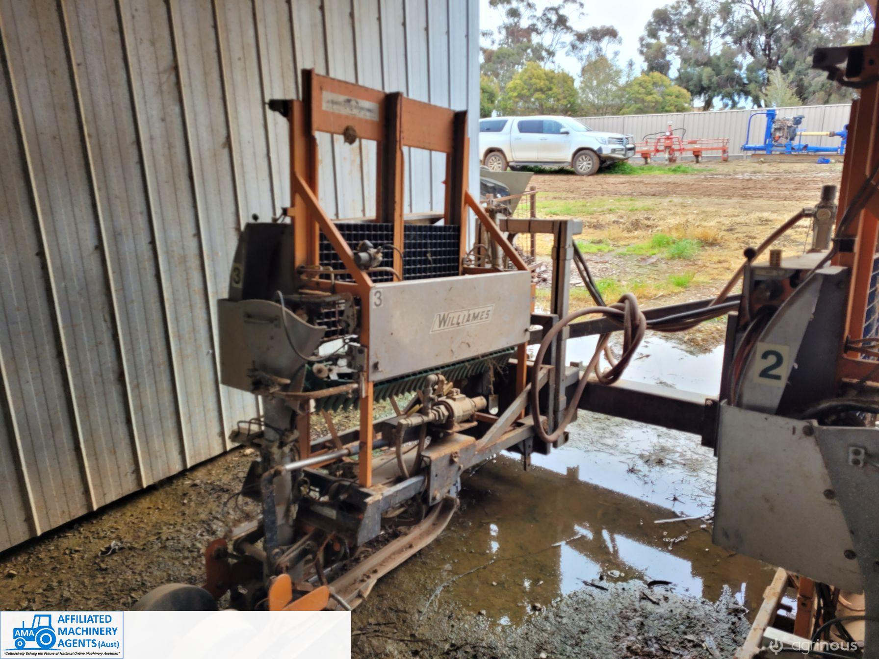 Williams Hi-Tech air operated Tomato Transplanter - photo 3