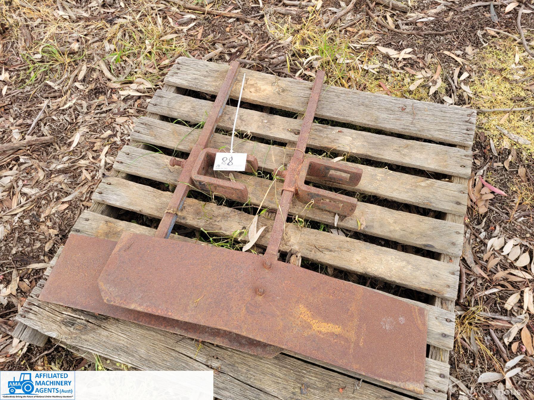 Side Guides for Toolbar x 2 - photo 2
