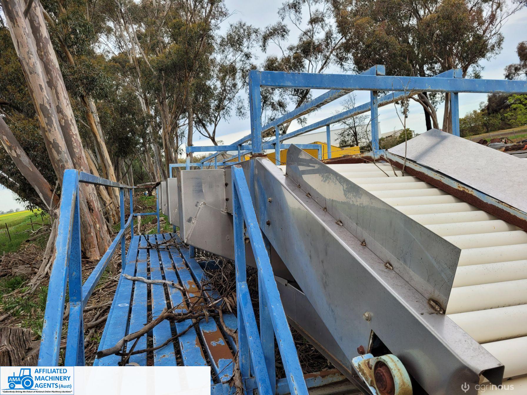 Large Sorting Table - photo 3
