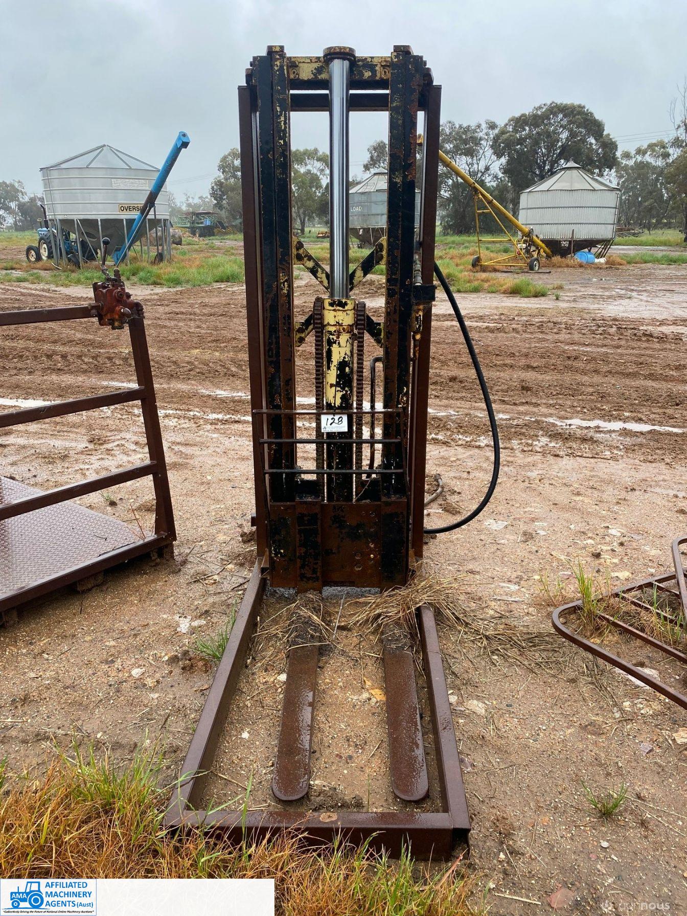 Front Mount Forklift Tower - photo 2