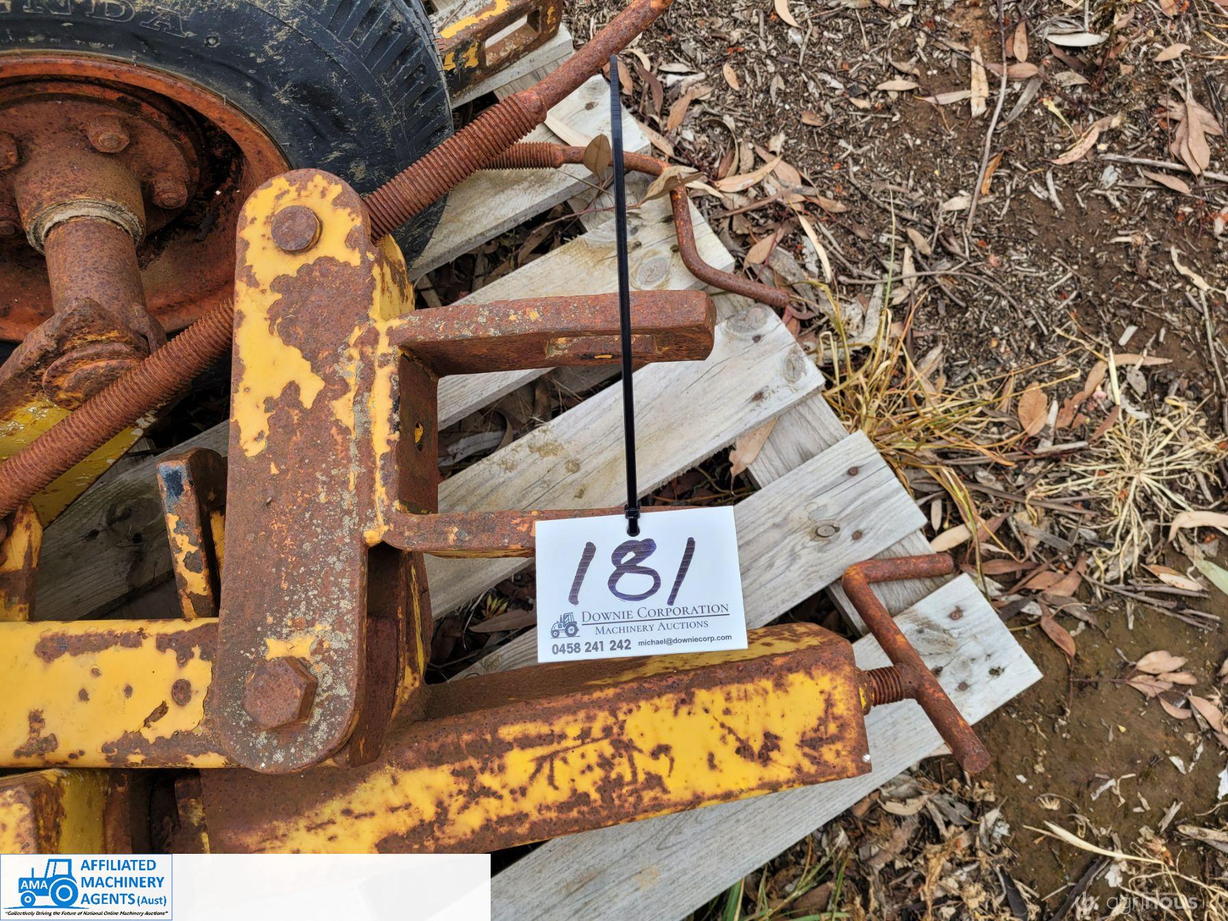 Toolbar Height Adjustment Wheel Assemblies (x4) - photo 3