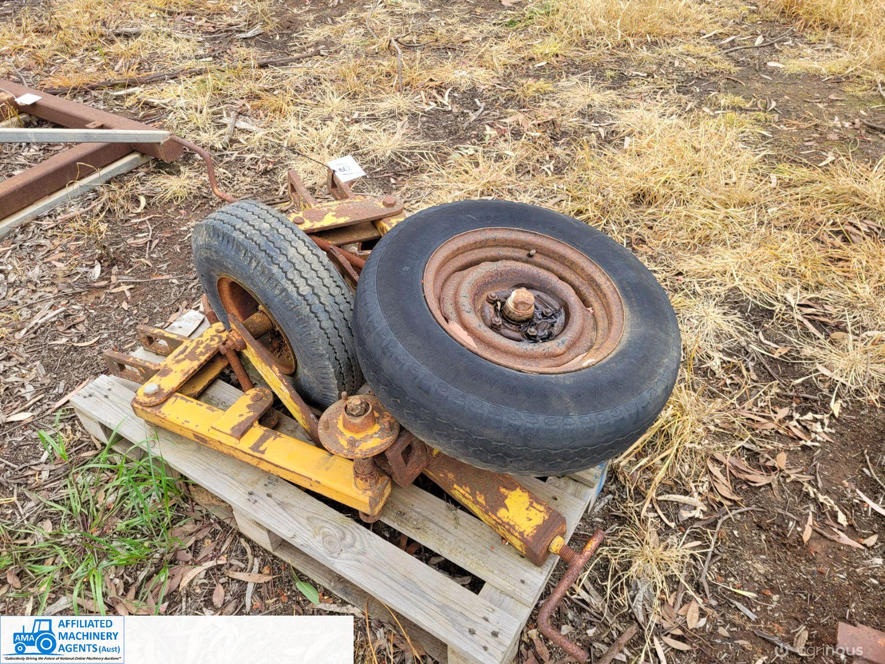 Toolbar Height Adjustment Wheel Assemblies (x4) - photo 2