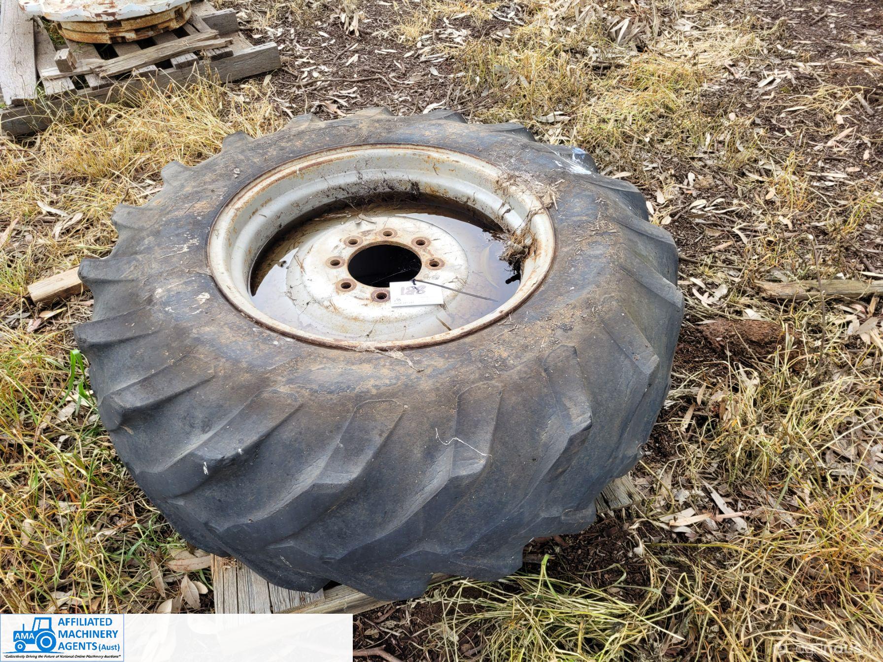 Tractor Rim & Tyre - photo 2