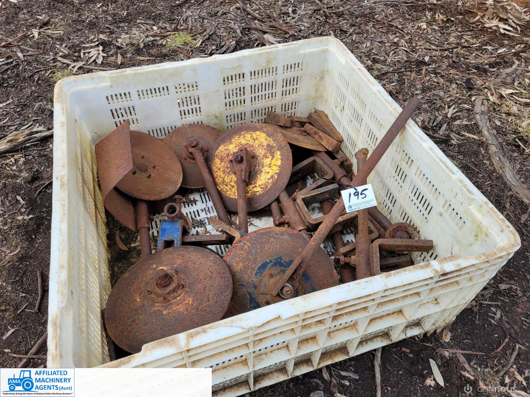 Toolbar Discs, Clamps & Wedges (x8) - photo 3