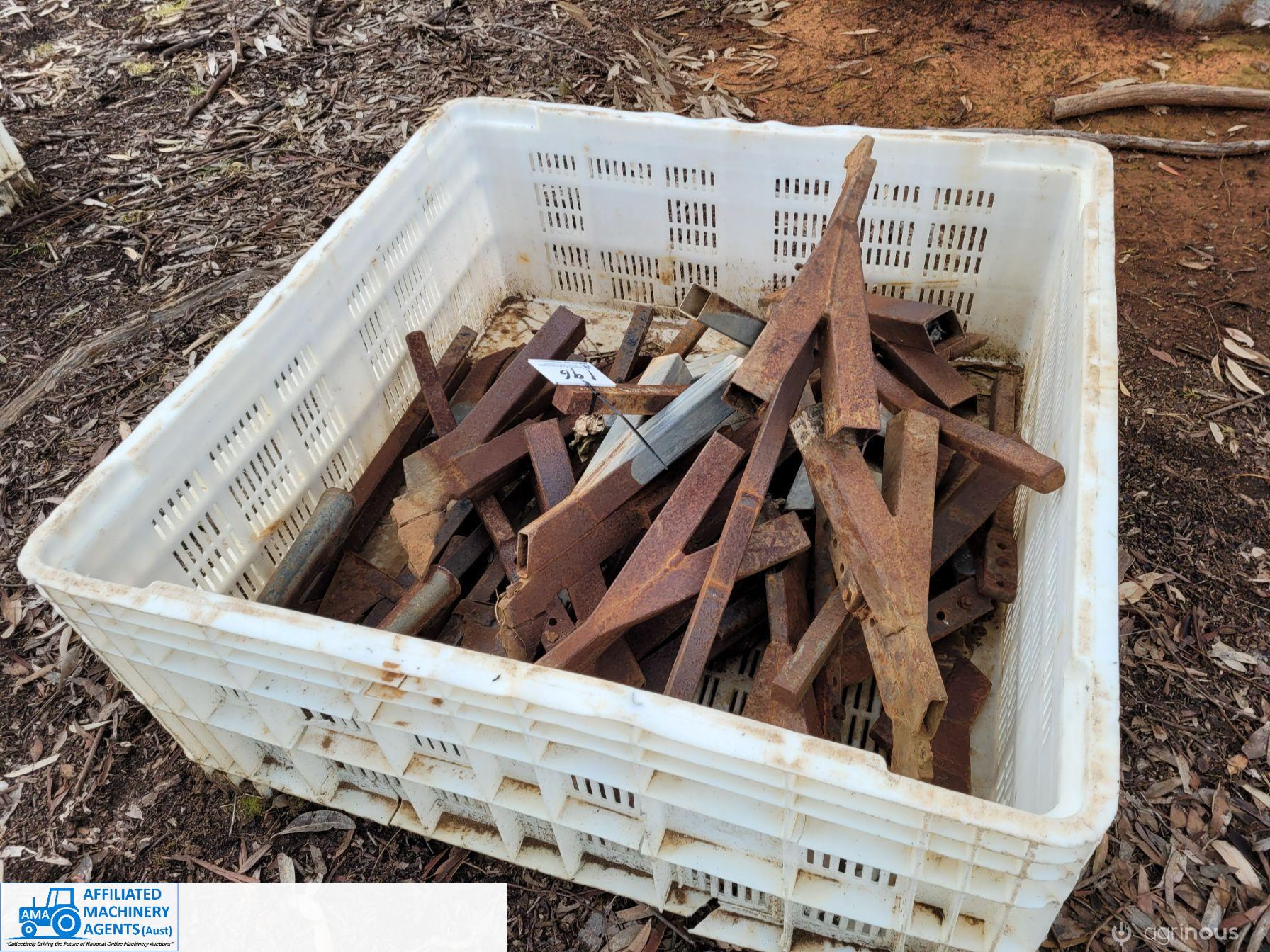 Assortment of Toolbar Fertiliser Tynes - photo 2