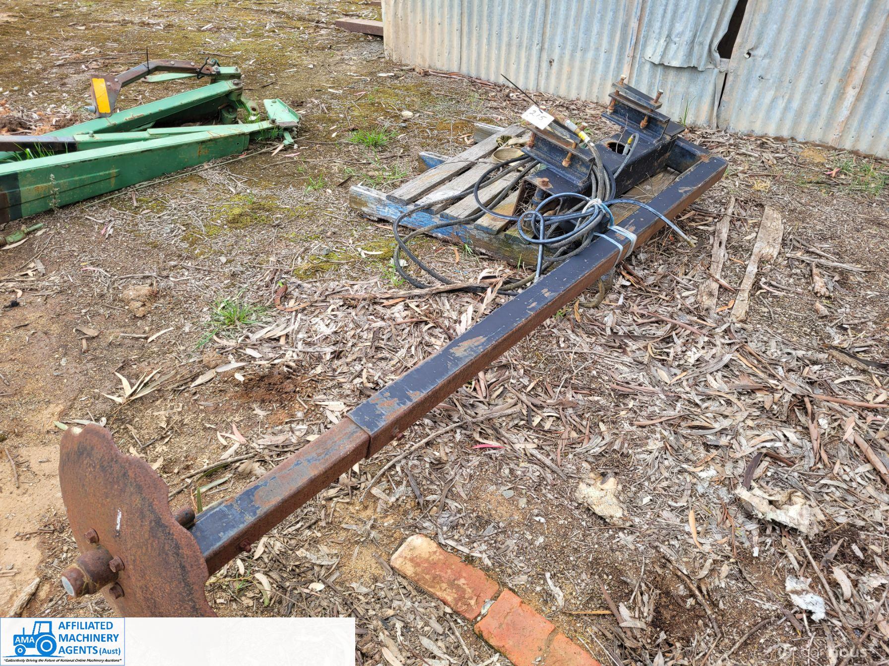 Hydraulic "Mad Rabbit" Width Marker