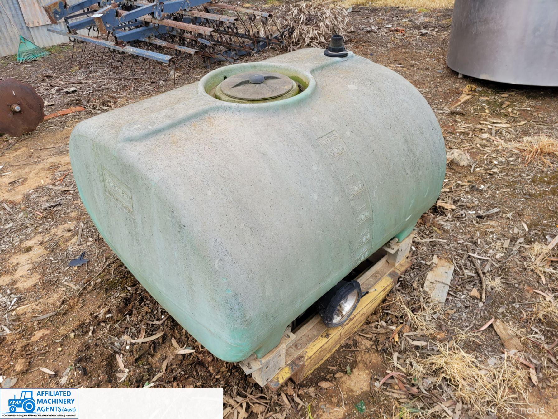 RapidSpray 600Ltr Front Mount Poly Tank - photo 2