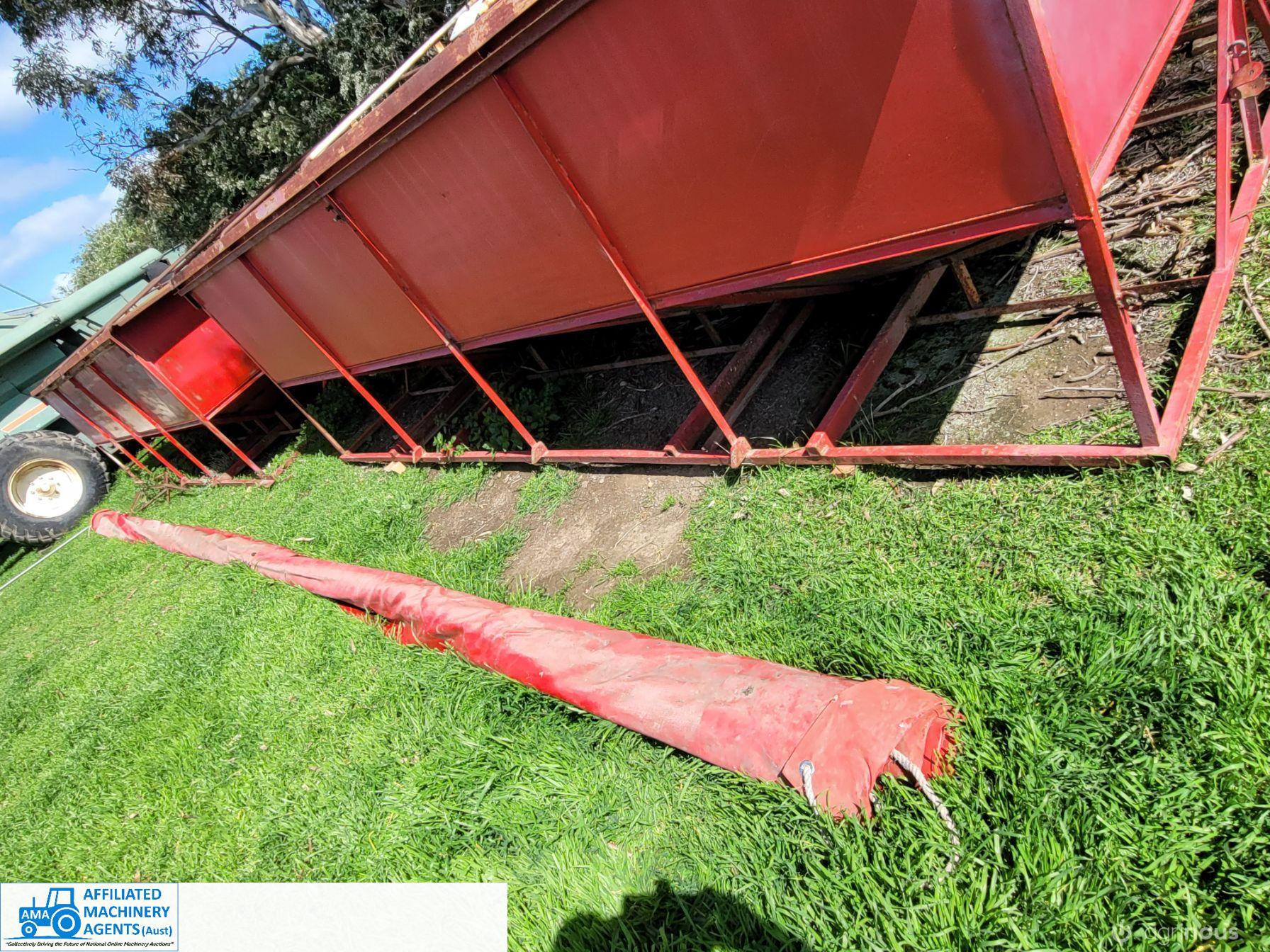 Pair of Grain Bins - photo 11
