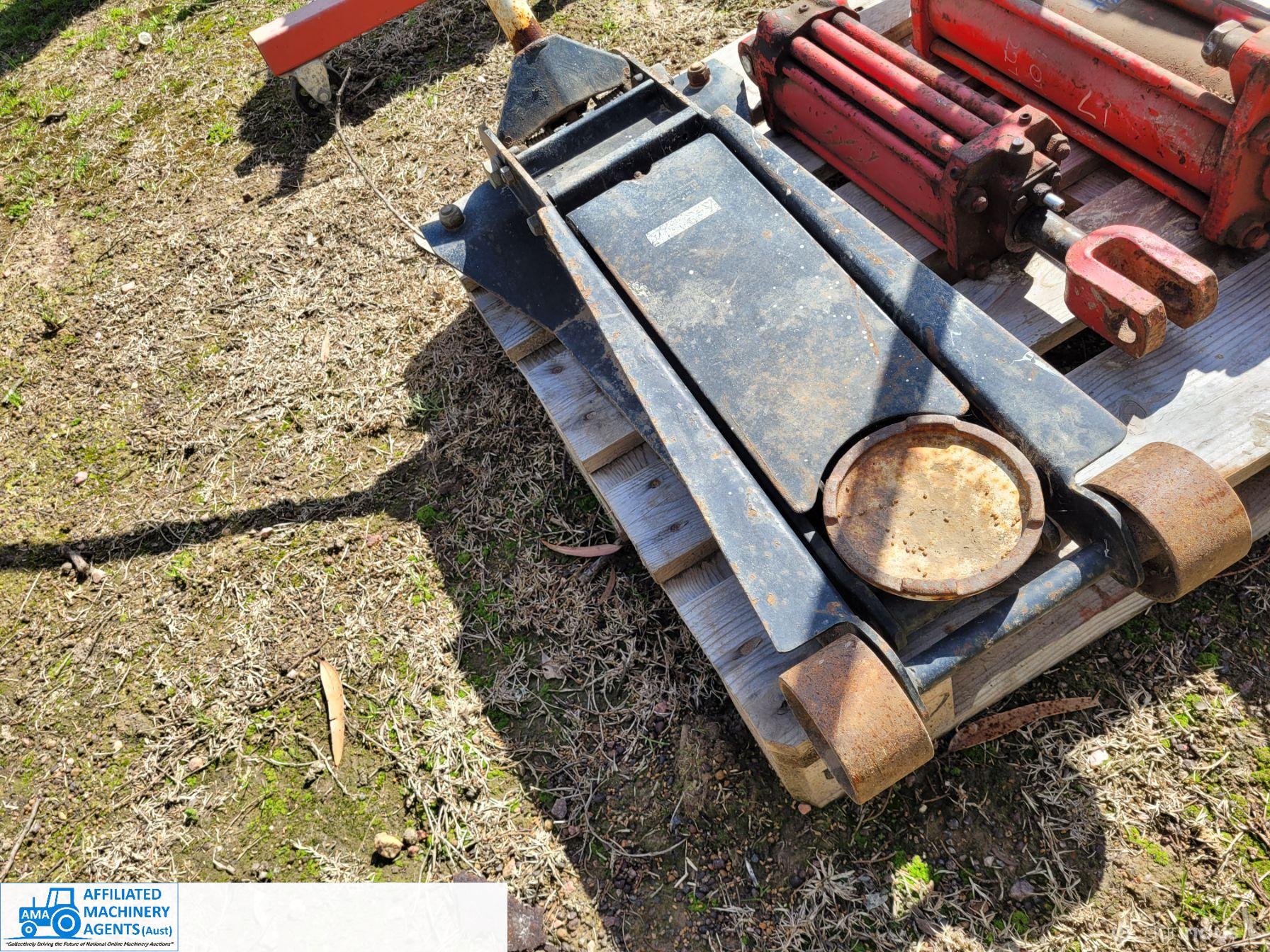 H/Duty Trolley Jack (Not Working)