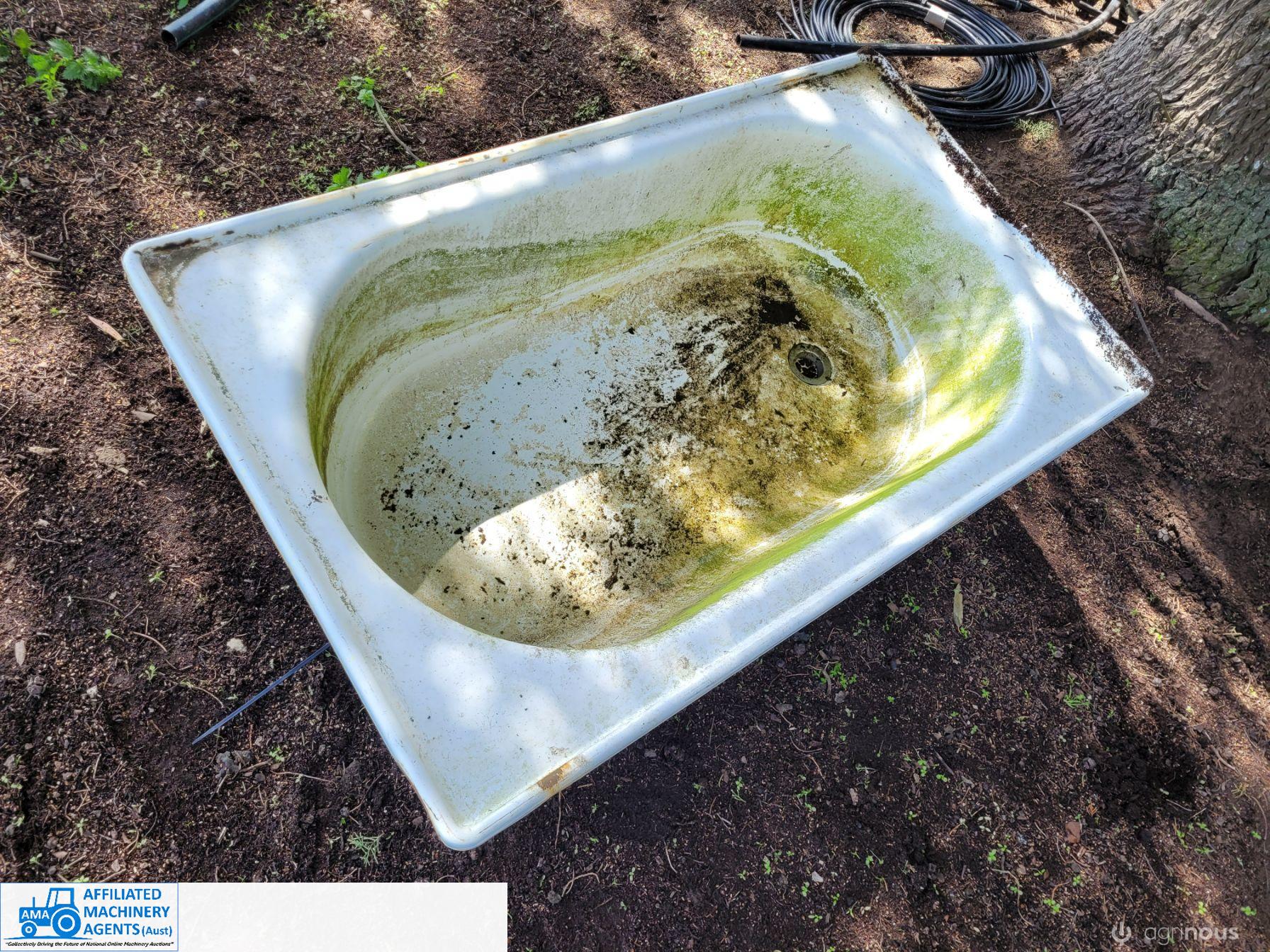 Bath Tub - Stock Trough - photo 2