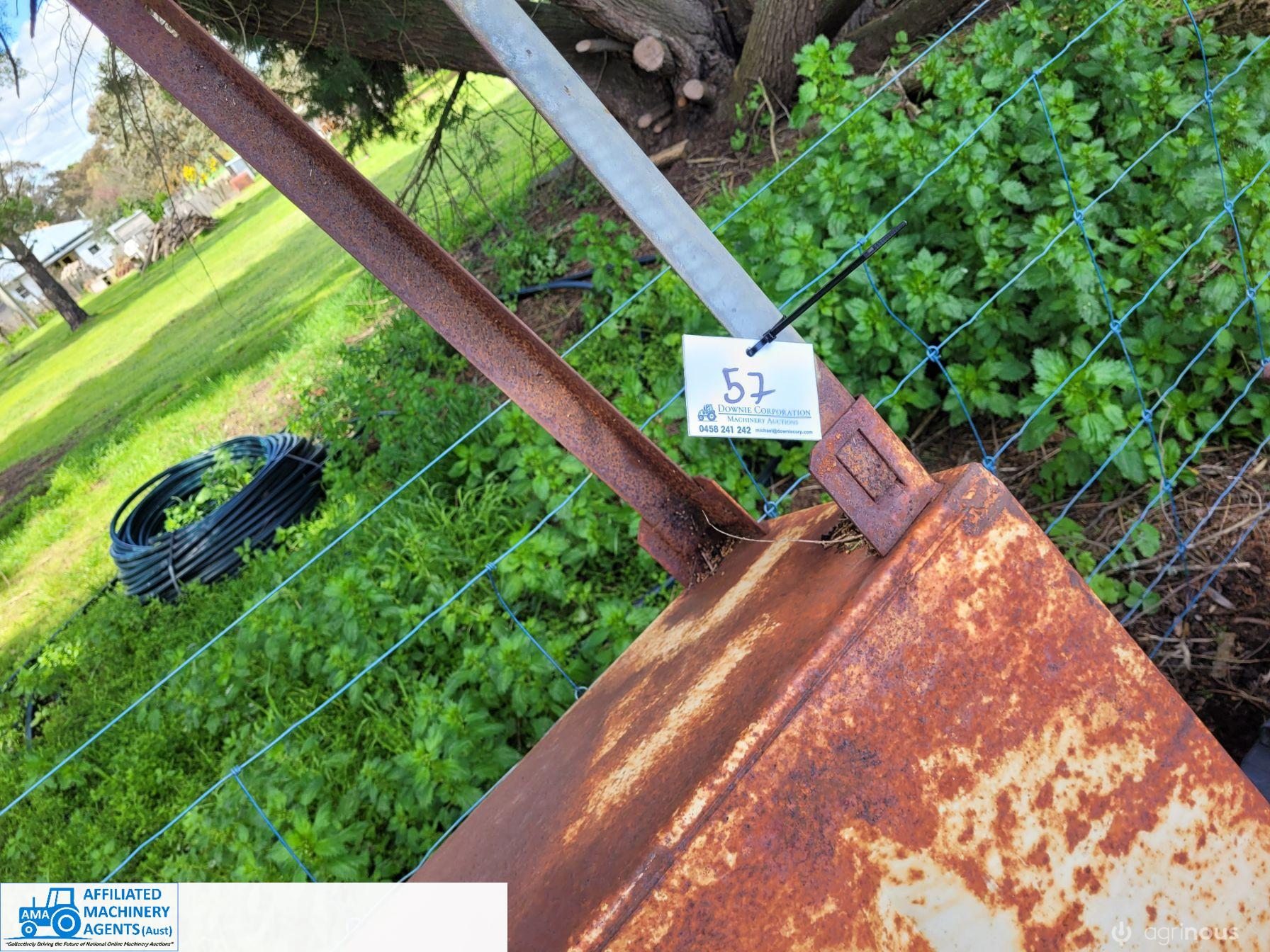 Oil Heater Tank on Legs - photo 4