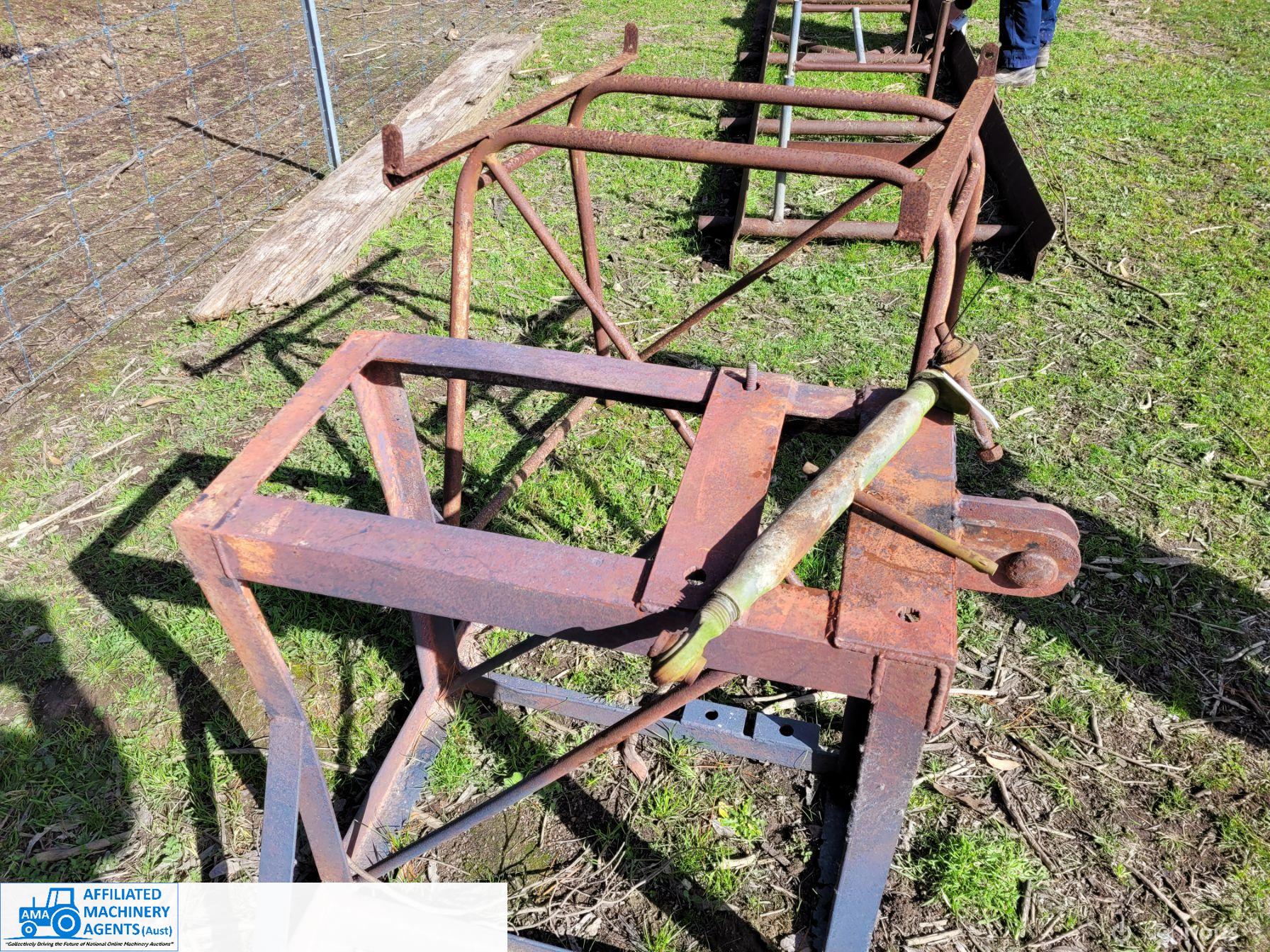 Tank Stand, Frame & Top Link - photo 2