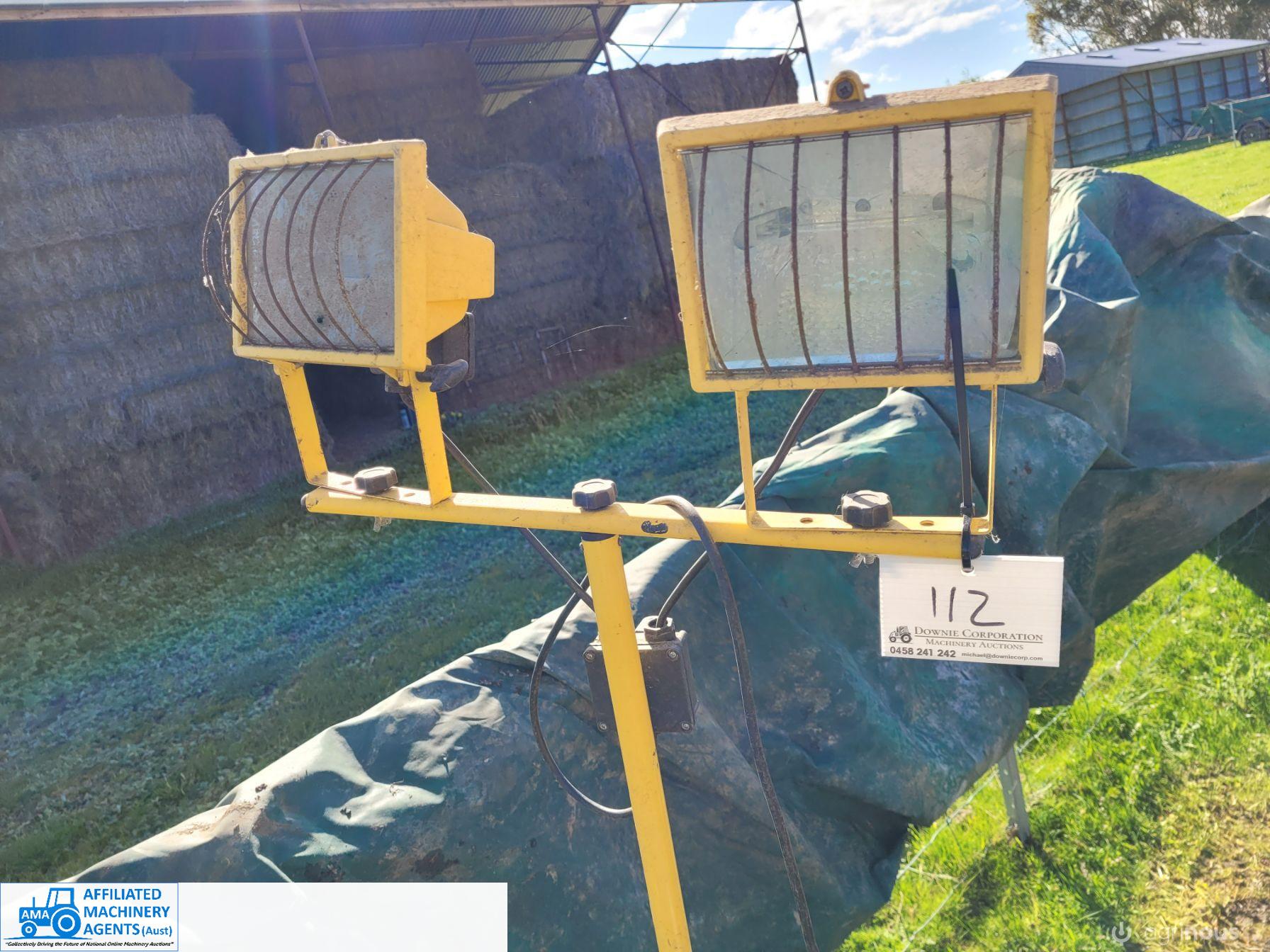 Twin Halogen Light Stand