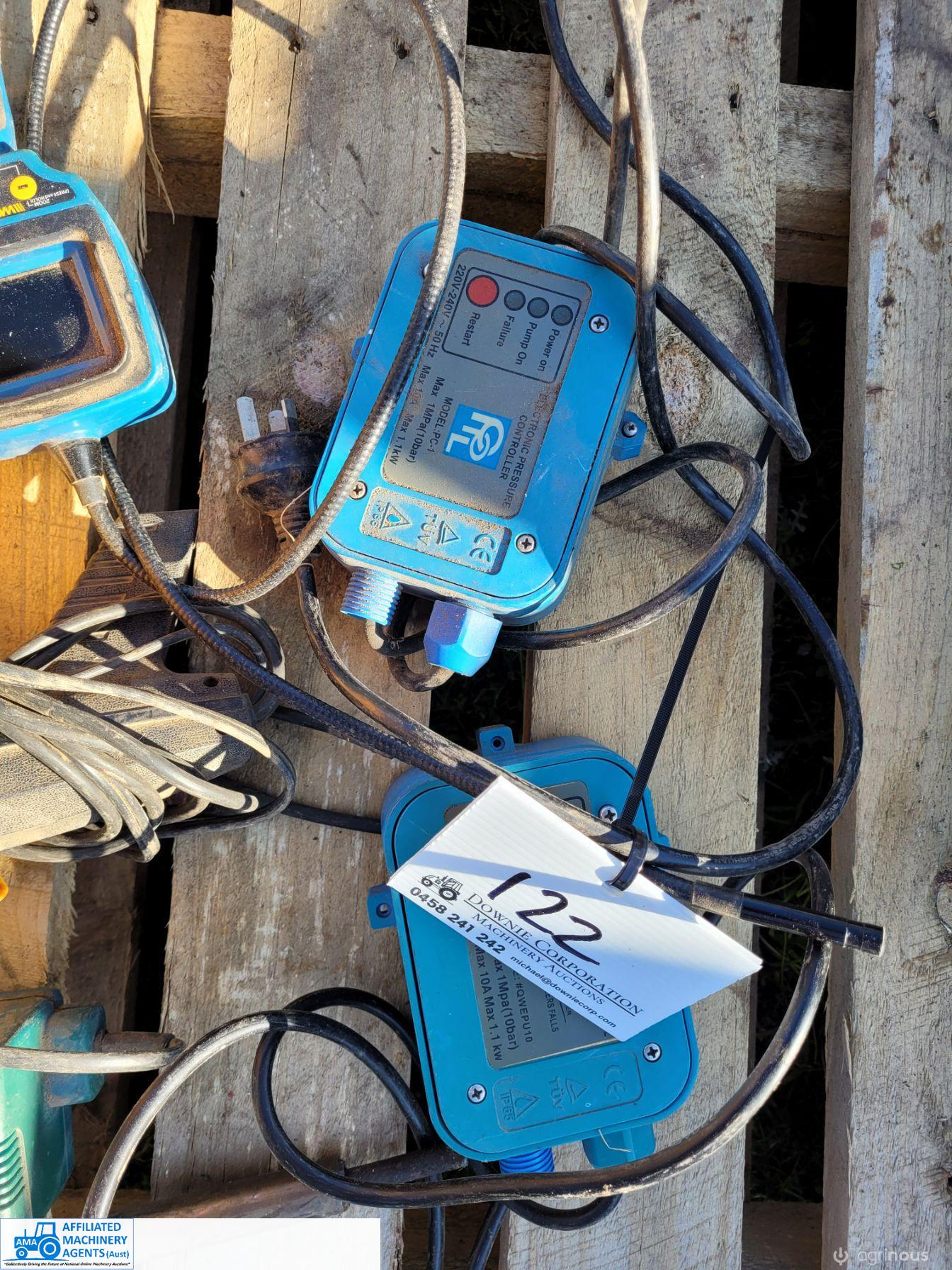 Flashing Light, 2x Pressure Pump Controllers & Soldering Irons - photo 3